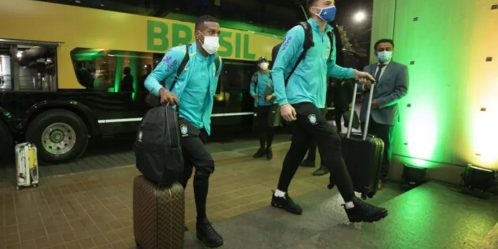 Desembarque da Seleção Brasileira em San Juan para o jogo contra a Argentina pelas Eliminatórias da Copa do Mundo