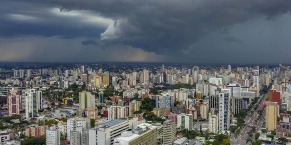 Frente fria que chega nesta quinta-feira (27) ao Estado