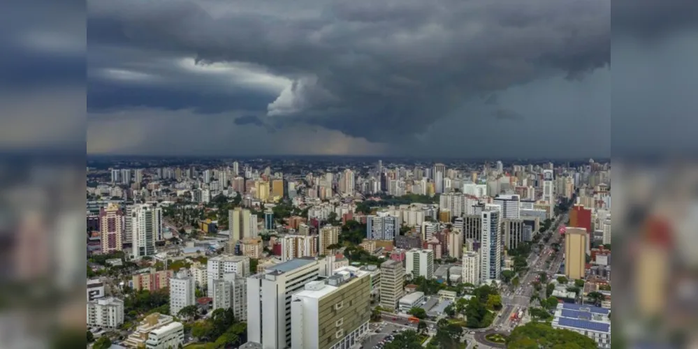 Frente fria que chega nesta quinta-feira (27) ao Estado