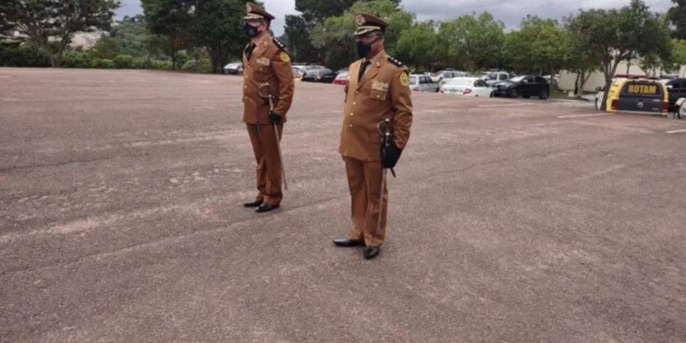 Solenidade de passagem de comando aconteceu na manhã desta terça-feira (14)