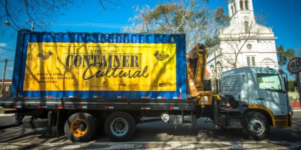 Container desembarca em Telêmaco Borba com diversas ações gratuitas como apresentação de espetáculos, oficinas e doações de livros