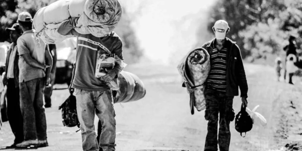 "Os Homens Sem Rosto": Registro de trabalhadores rurais de Ponta Grossa.