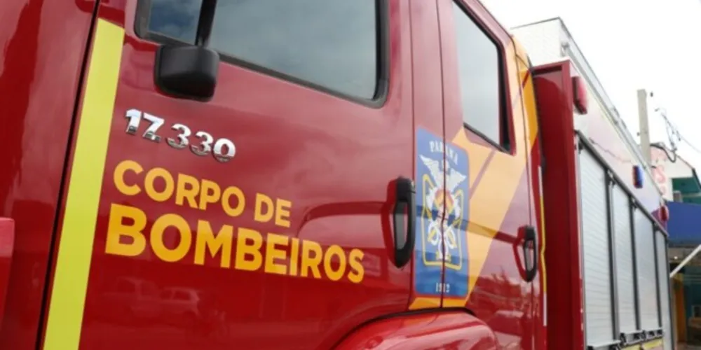 Vizinhos relataram a PM que ouviram gritos vindo de dentro da casa.