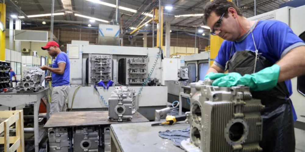 O aumento no acumulado é liderado pelo setor de fabricação de máquinas e equipamentos, que cresceu 63,6%