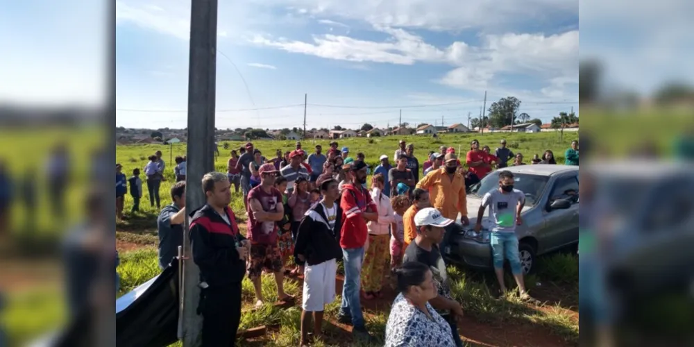 Famílias ocuparam área pública no fim de semana