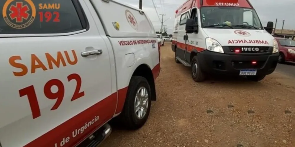 O jovem teve ferimentos no rosto e no corpo; ele não soube informar quem eram os agressores e o que motivou o ocorrido.