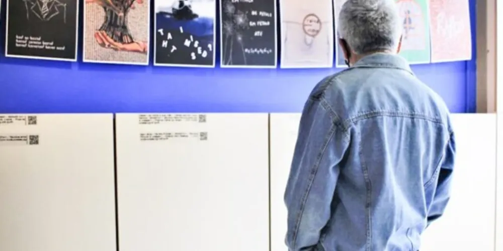 Múltiplo Leminski segue em cartaz no Museu Campos Gerais até 22 de janeiro