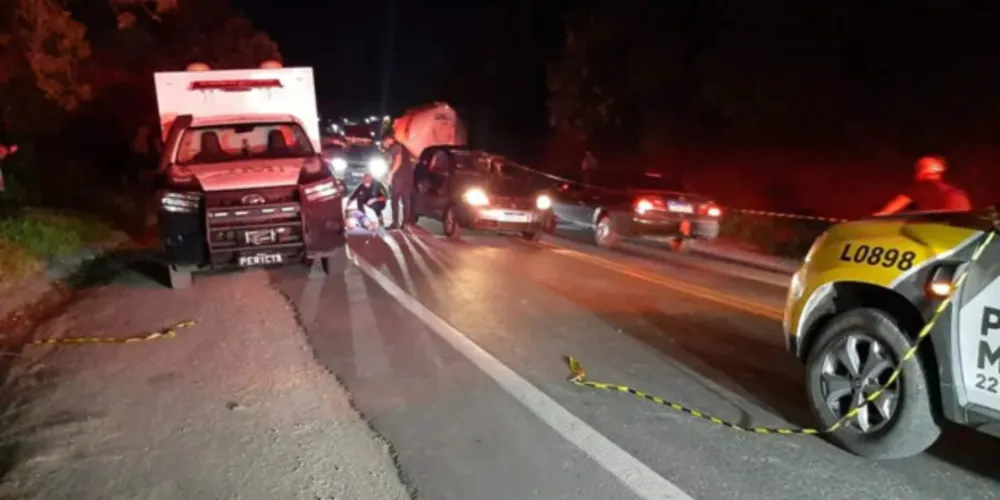 O caso aconteceu na noite deste domingo (12) na Rodovia dos Minérios, em Almirante Tamandaré.