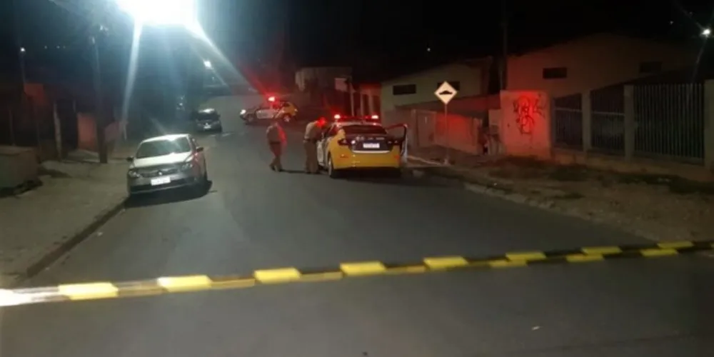 Imagem ilustrativa da imagem Homem briga em bar e é morto com o próprio revólver