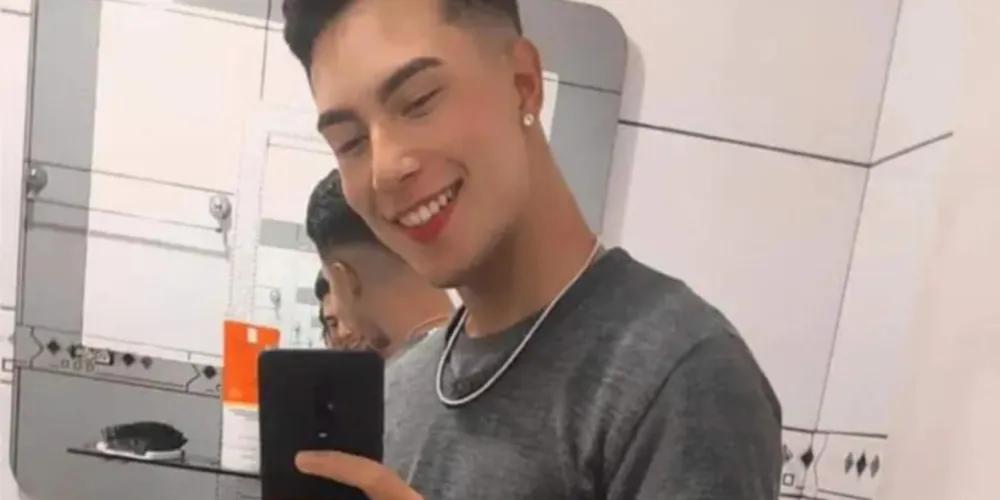 O jovem Miqueias Silveira tinha 19 anos e estaria trabalhando no momento do acidente.