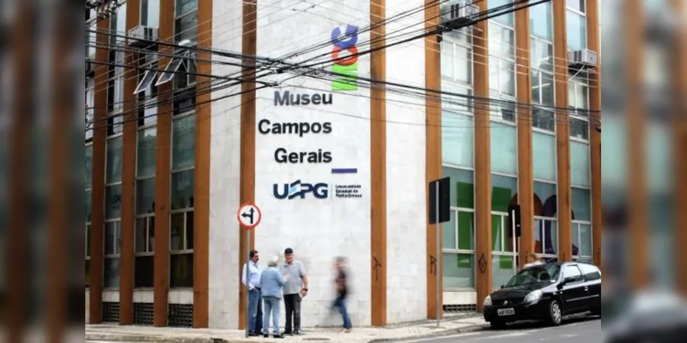 Paralização se deu devido a casos de Covid-19 na equipe