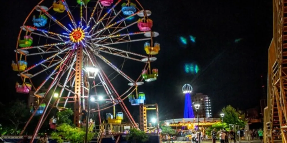 Imagem ilustrativa da imagem Natal de PG deve começar no dia 02 de dezembro