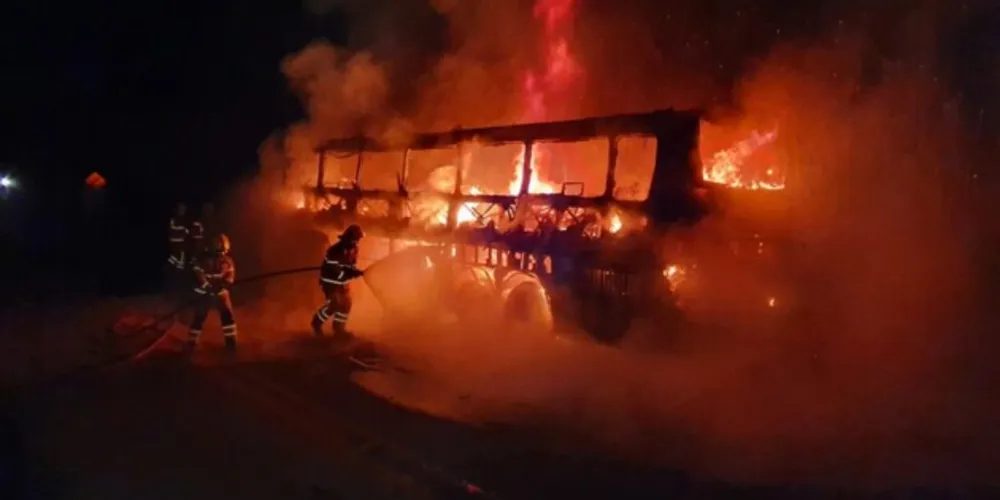 O ônibus seguia para o Rio de Janeiro