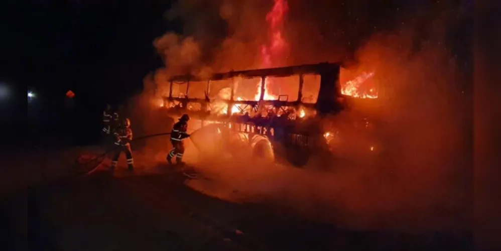 O ônibus seguia para o Rio de Janeiro