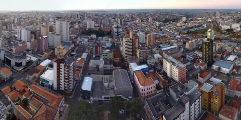Desempenho do comércio de Ponta Grossa está entre os melhores do Estado