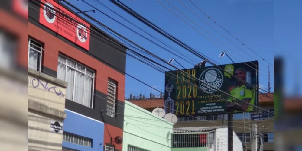 Outdoor foi instalado praticamente ao lado da sede flamenguista