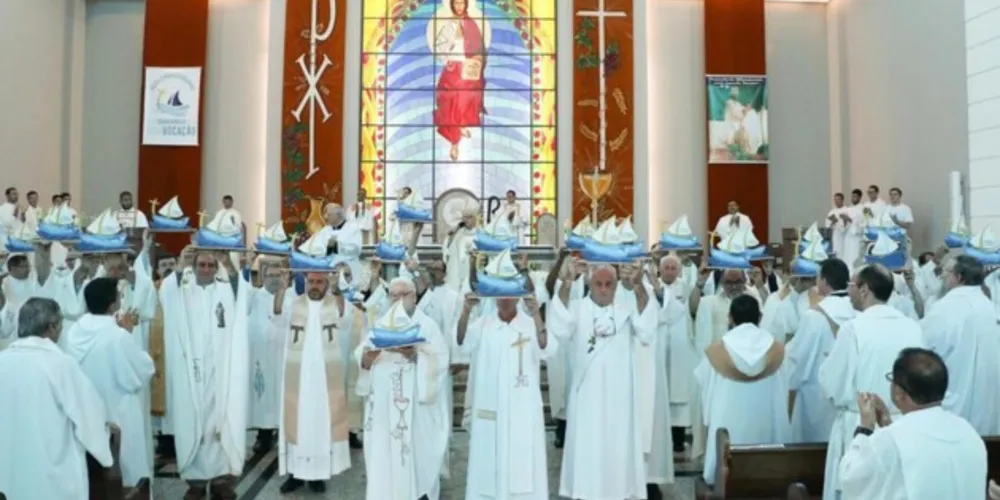 Coluna 'Na Trilha da Fé': Padre, a missão de ser pastor