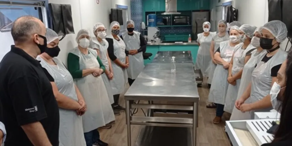 Curso de elaboração de doces teve início nesta semana