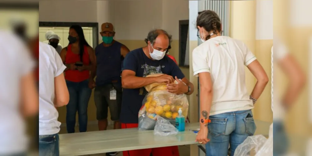 Frutas, verduras e tubérculos faziam parte da cesta