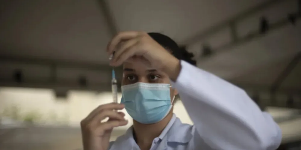 Ainda não há estudos conclusivos sobre a eficácia da segunda dose de reforço.