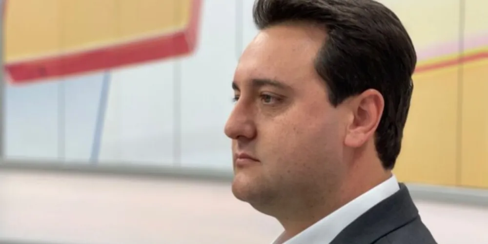 Ratinho afirmou que é justo cobrar o certificado daqueles que vêm de fora do país, mas lembrou que apenas 3% da população paranaense não quis se imunizar.