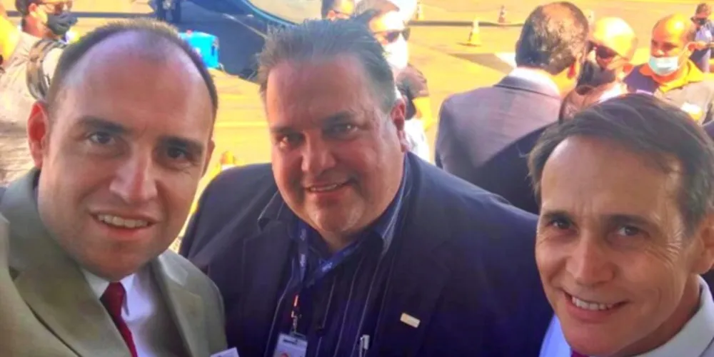 Na foto estão: Daniel Wagner, José Loureiro e Ricardo Wagner Neto.