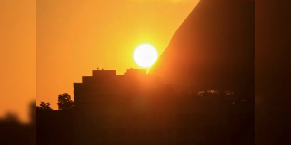 E a expectativa é que o Rio esquente ainda mais nas próximas 48 horas