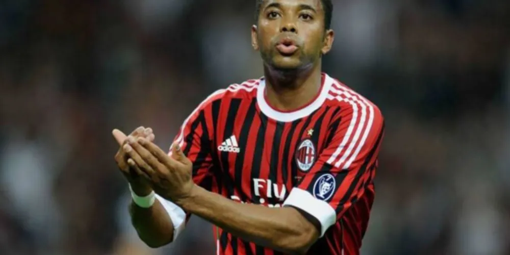 Robinho foi condenado em última instância pela justiça italiana 