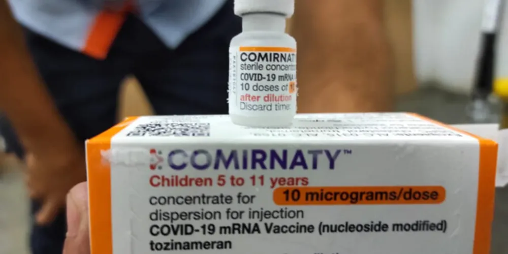 Vacina pediátrica da Pfizer/BioNTech.