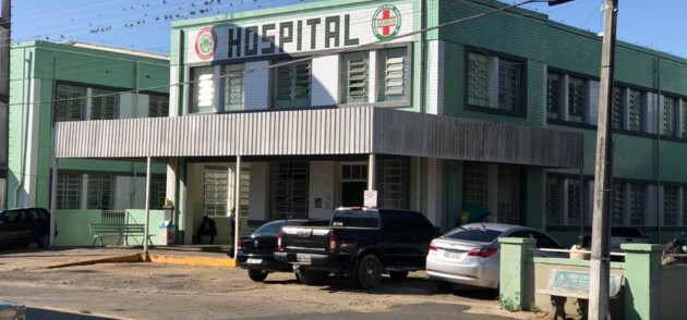 Por conta das agressões, indivíduo foi direcionado ao Hospital Carolina Lupion.