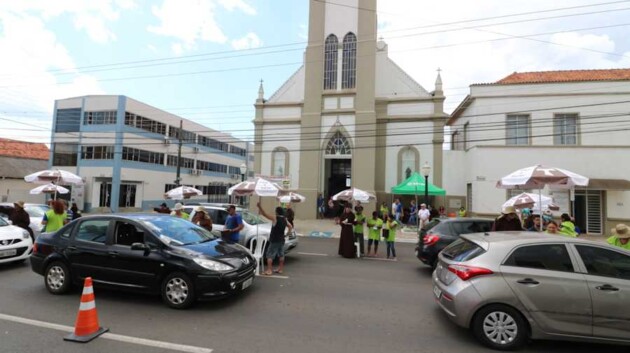 A 23ª edição da bênção de veículos da 'Igrejinha de Uvaranas' terá a presença de 25 Freis e voluntários da própria Paróquia.