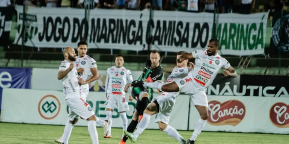 Fantasma teve uma partida abaixo da média e o adversário aproveitou as oportunidades para vencer o jogo