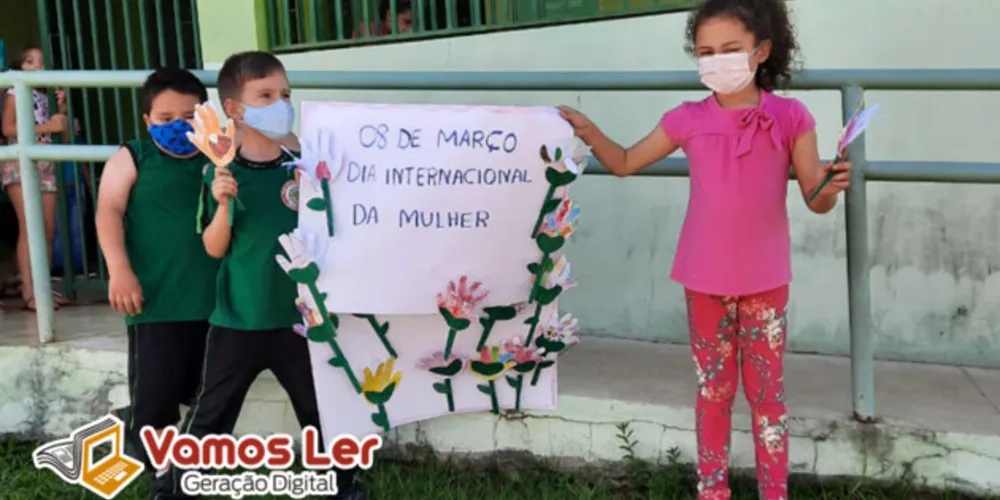 Alunos prestam homenagens no dia das mulheres em Jaguariaíva