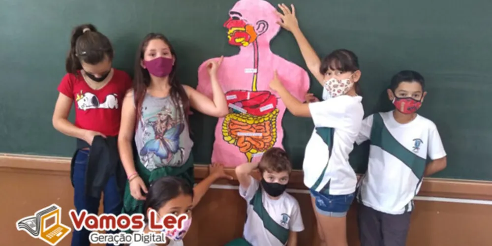 Alunos interagiram de forma prática com os materiais