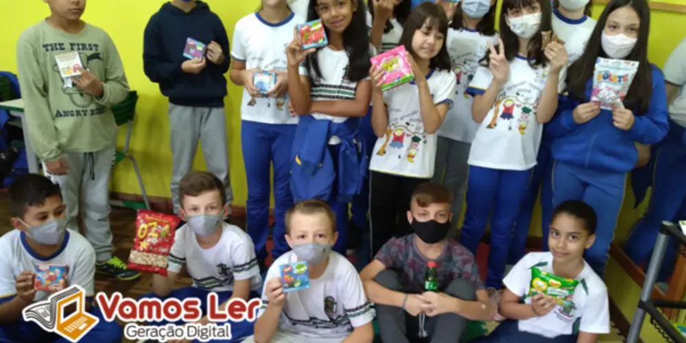 Raciocínio lógico e estimular a competição saudável, a partilha, a coletividade e outros benefícios sociais e pedagógicos foram os ganhos em sala