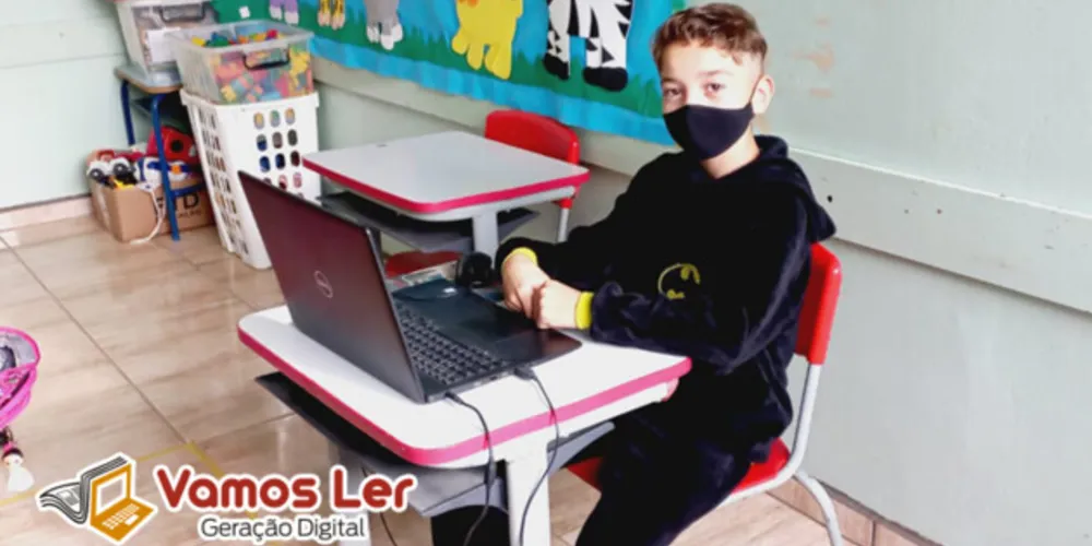 Alunos postaram material no blog, pesquisaram e produziram periódico em sala