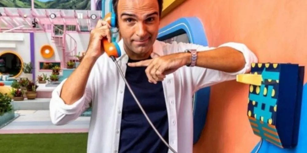 No Twitter, Boninho confirmou que 'tá na hora' de Big Fone tocar