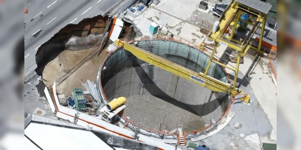 Imagem ilustrativa da imagem Acidente em obra do metrô causa inundação de túnel em SP