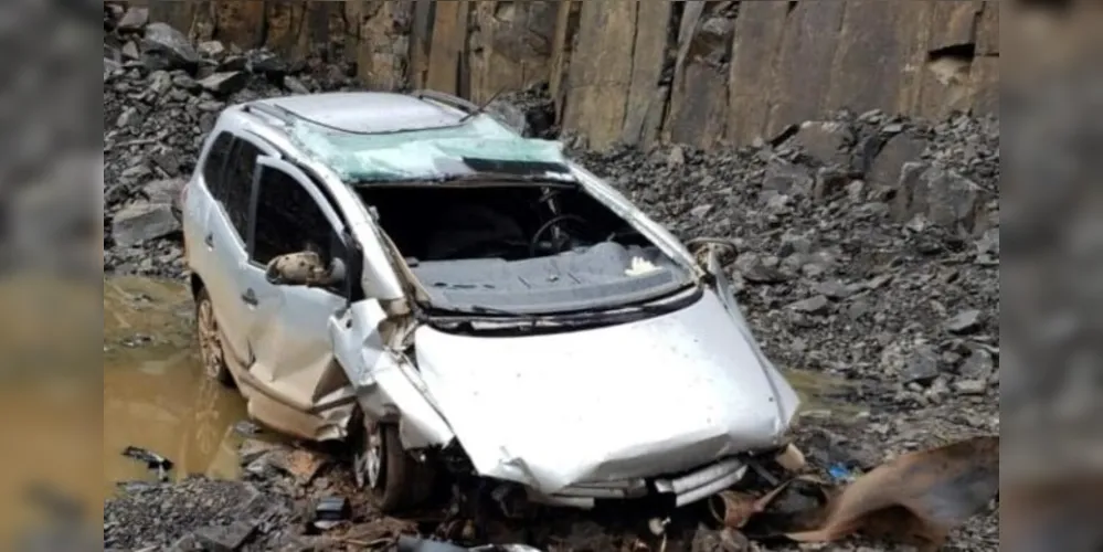 Motorista teria perdido o controle do veículo enquanto viajava pela PR-562