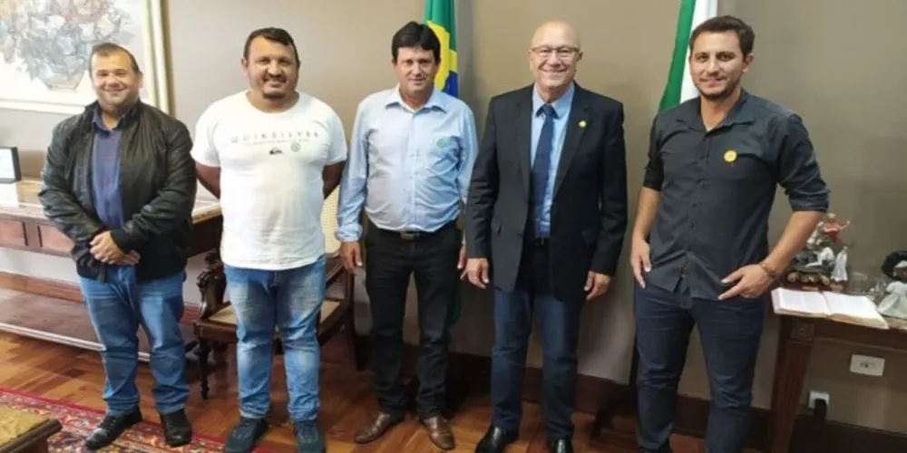 Prefeito Douglas Modesto solicitou novos recursos para o setor durante reunião em Curitiba