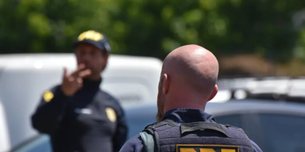 Policiais da regional de Ponta Grossa prestam apoio à delegacia de Guarapuava