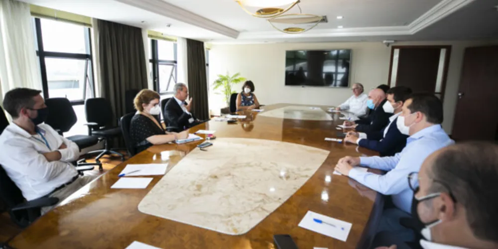 Possibilidades de parceria foram discutidas em reunião realizada no Campus da Indústria
