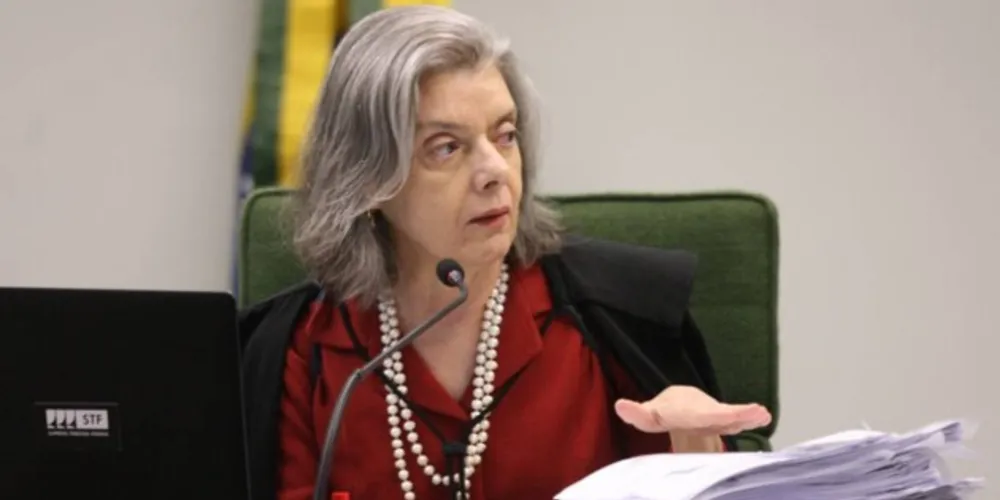 Imagem ilustrativa da imagem Ministra proíbe governo de monitorar jornalistas na web