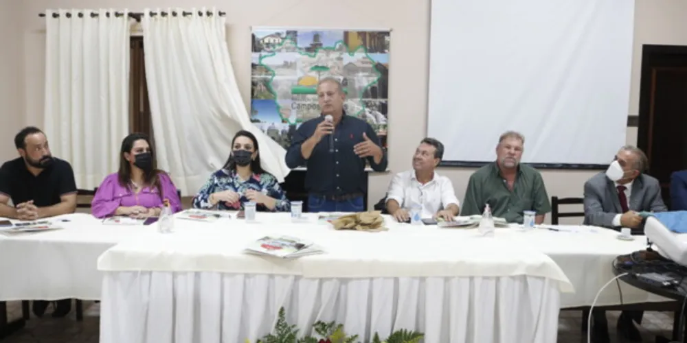 Prefeitos da região se reúnem com o secretário de estado de Desenvolvimento Sustentável e Turismo, Márcio Nunes, e com o desembargador Abraham Lincoln Calixto