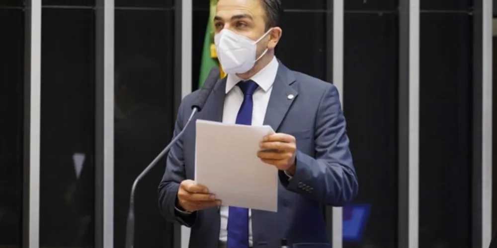 Deputado federal de Ponta Grossa, Aliel Machado Bark.