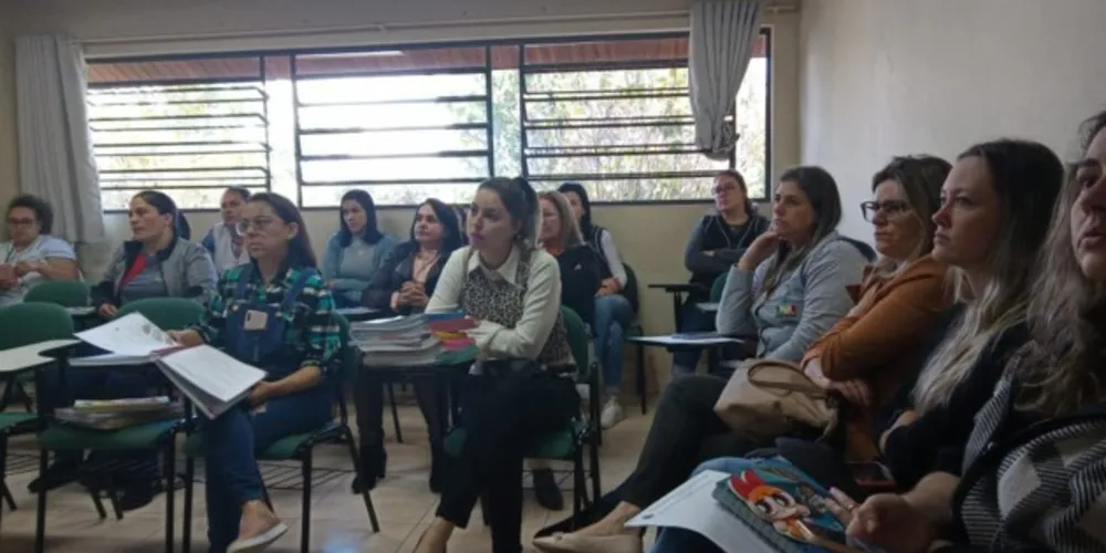 Divisão de Ensino se reuniu com professores para definir o planejamento para o próximo ano letivo