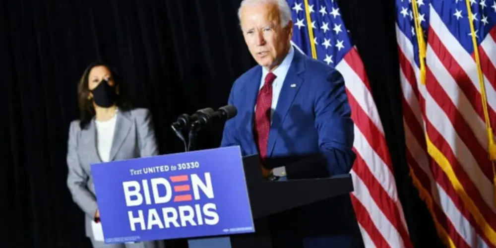 O presidente americano, Joe Biden, condenou a invasão anunciada e colocada em marcha por Vladimir Putin nas primeiras horas desta quinta-feira (24) da Ucrânia.