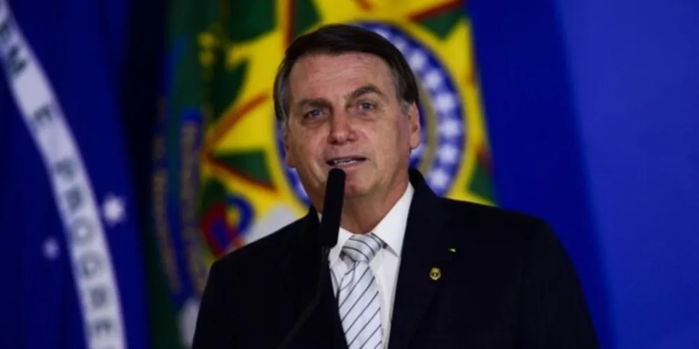Presidente deixou o hospital das Forças Armadas na manhã desta terça - feira