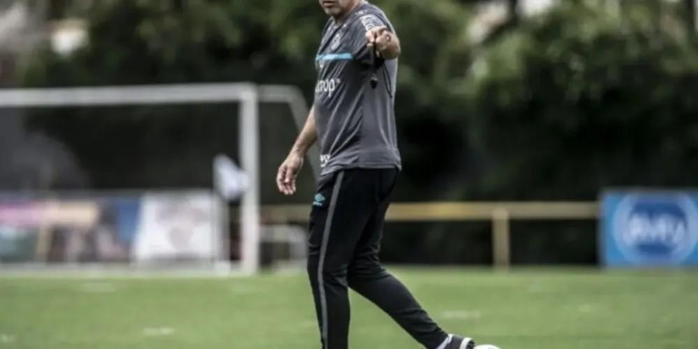 O último trabalho de Fábio Carille foi o Santos