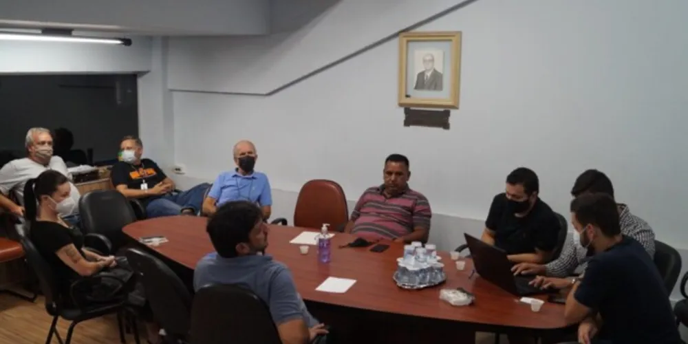 Membros da Comissão se reuniram na tarde desta quinta-feira (24).